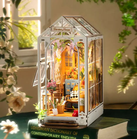 Garden House — Miniature DIY Nook