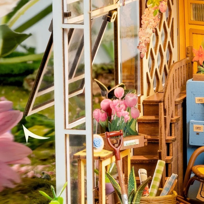 Garden House — Miniature DIY Nook
