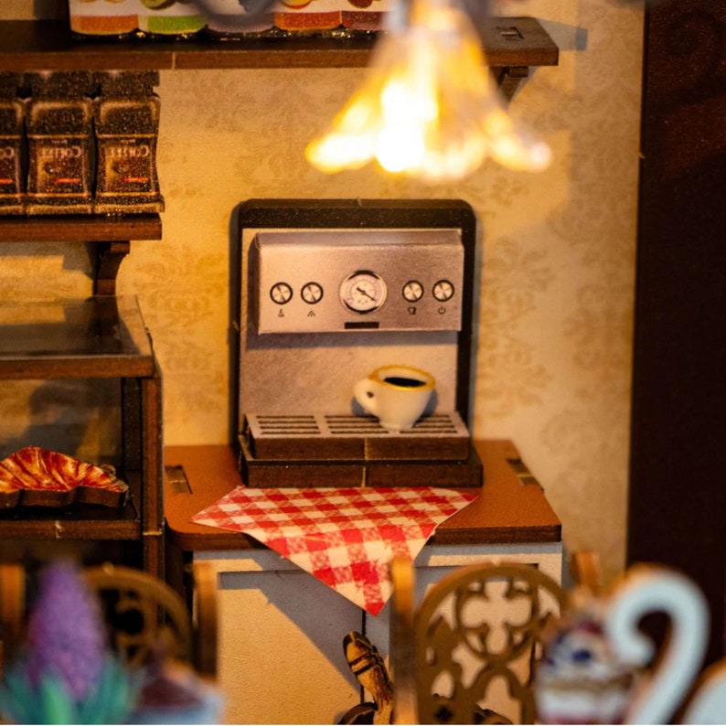 Café at Dusk — Miniature DIY Coffee Shop