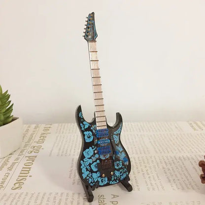 1/6 Guitar in Miniature